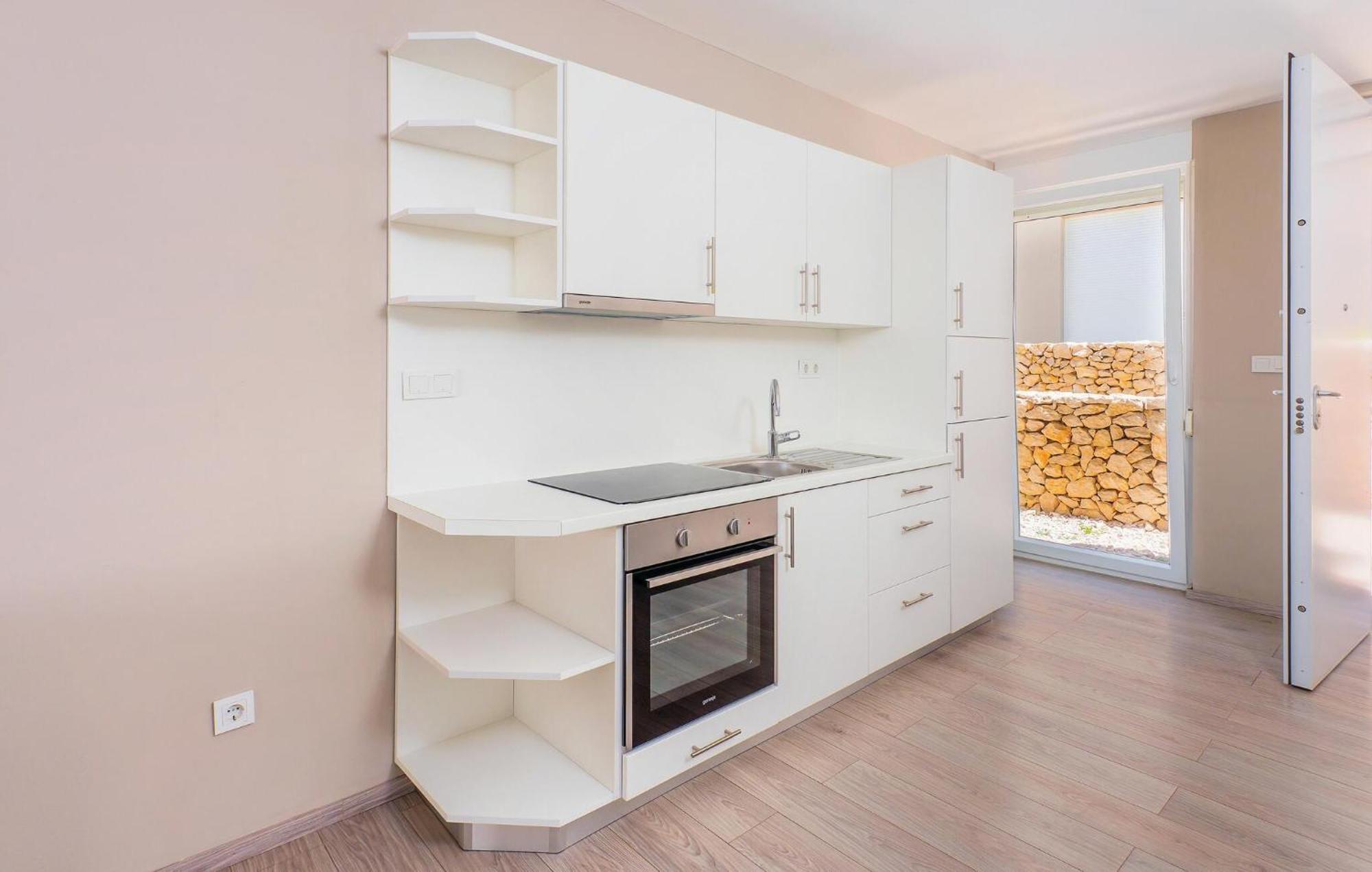 Pet Friendly Apartment In Povljana With Kitchen Kültér fotó